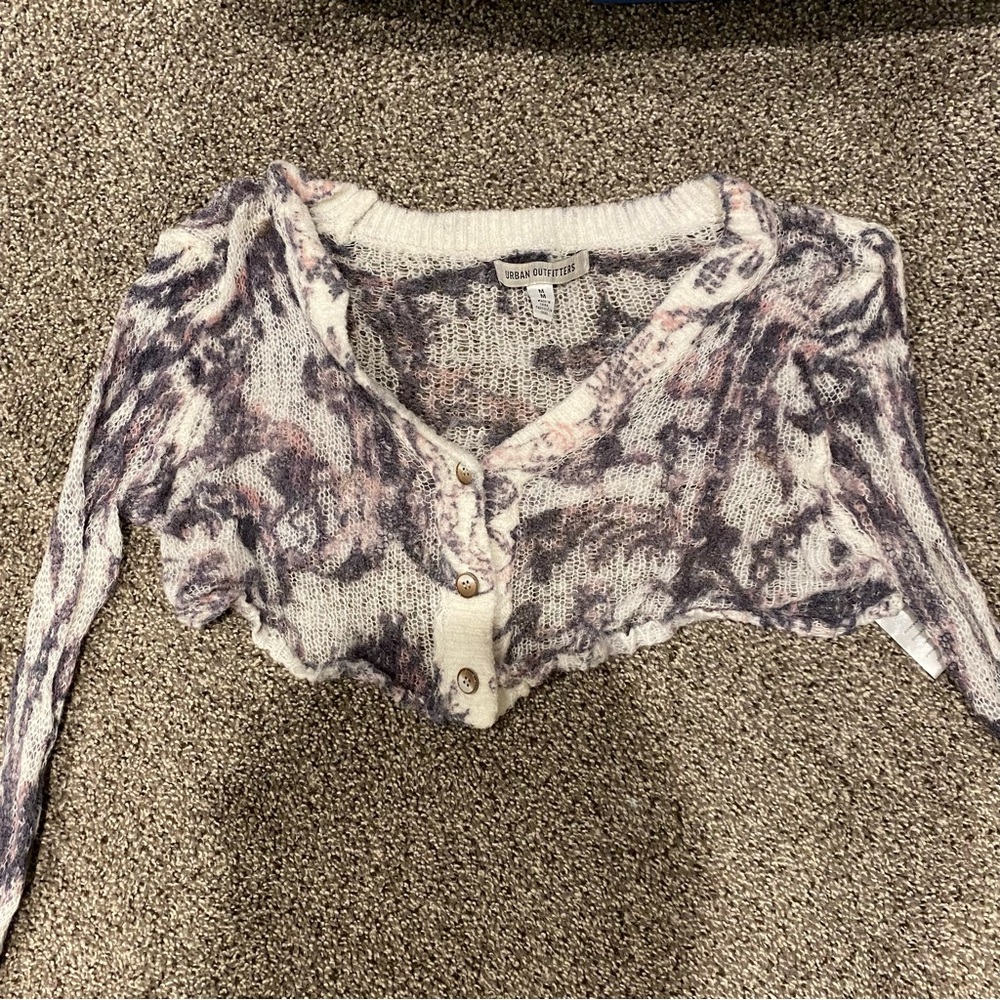 Cropped sweater